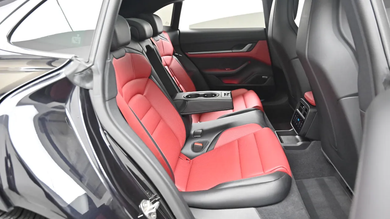 Porsche Taycan — miniaturë 21
