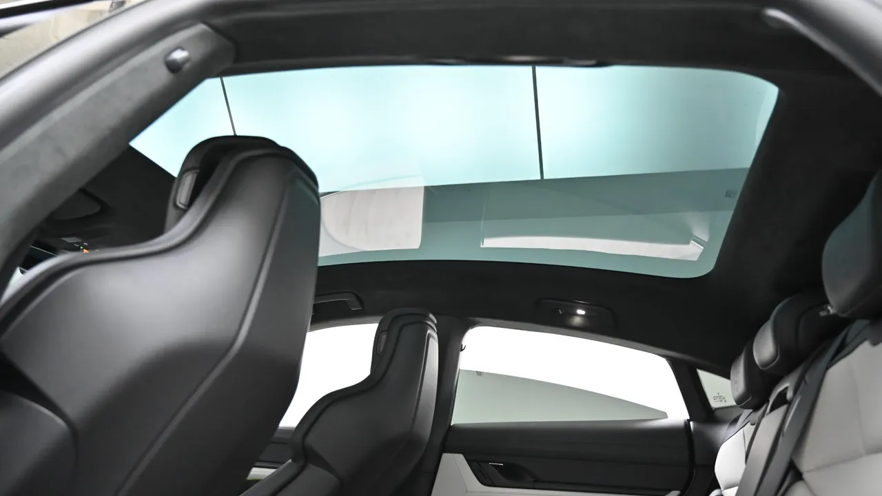 Porsche Taycan — miniaturë 28