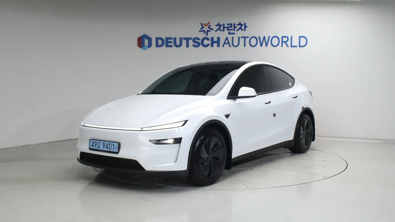 Tesla Model Y Long Range AWD — foto 1