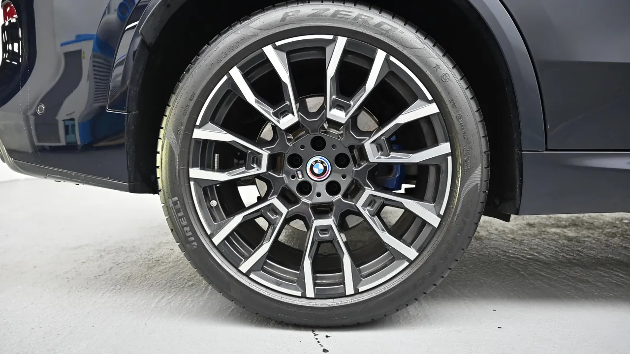BMW X5 — miniaturë 5