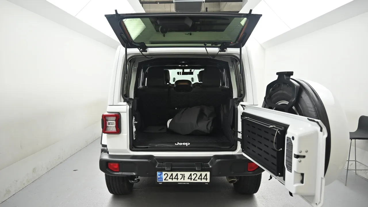 Jeep Wrangler — miniaturë 19
