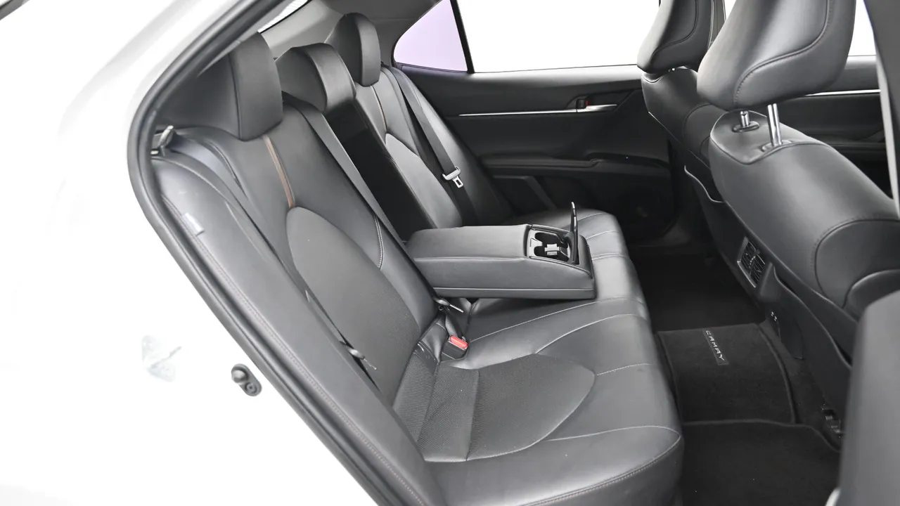 Toyota Camry — miniaturë 12