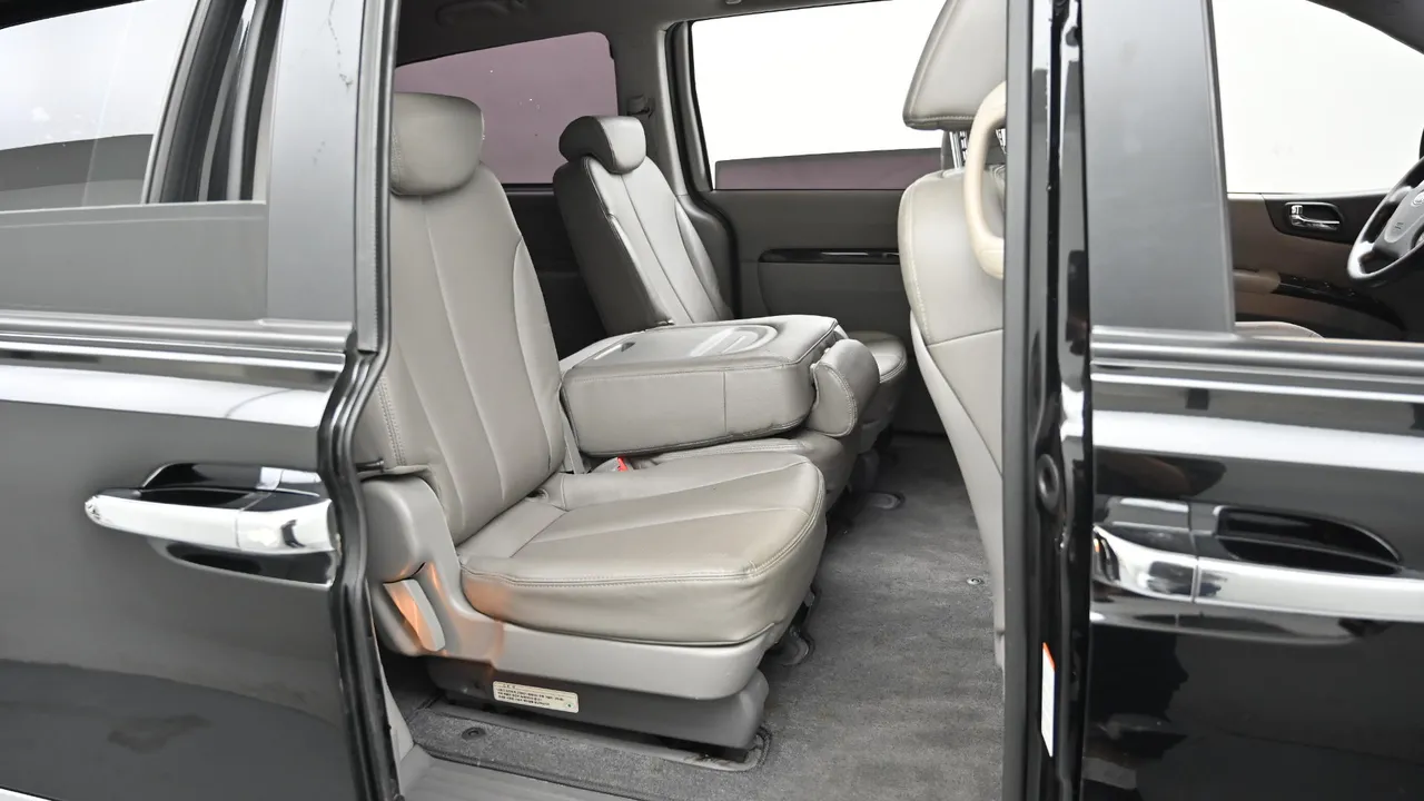 Kia Carnival — miniaturë 12