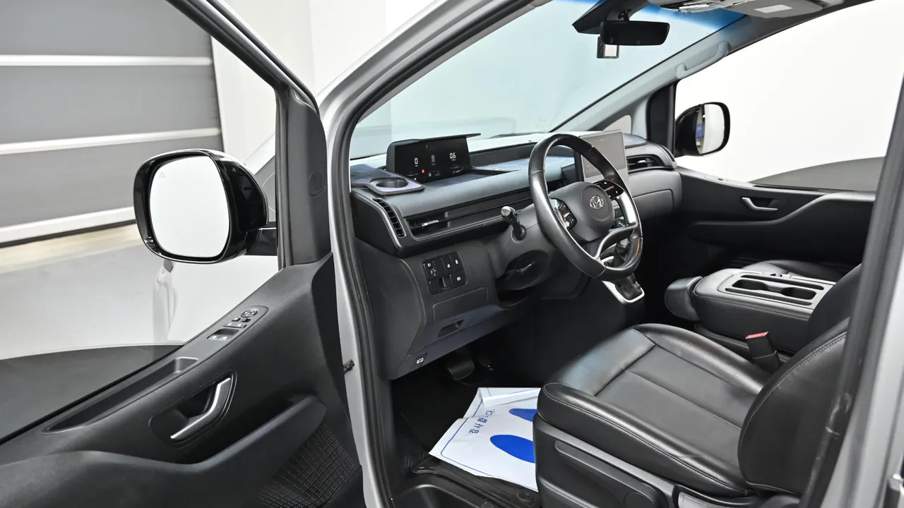 Hyundai Staria — miniaturë 29