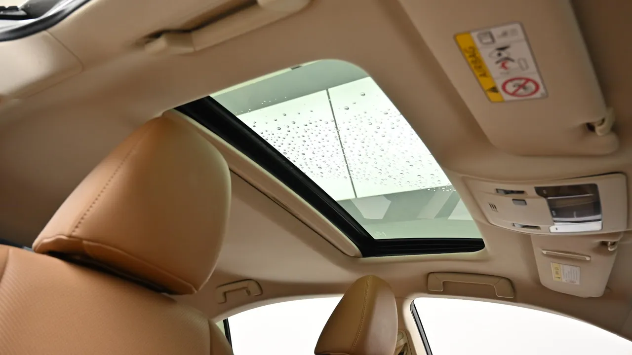 Lexus ES — miniaturë 18