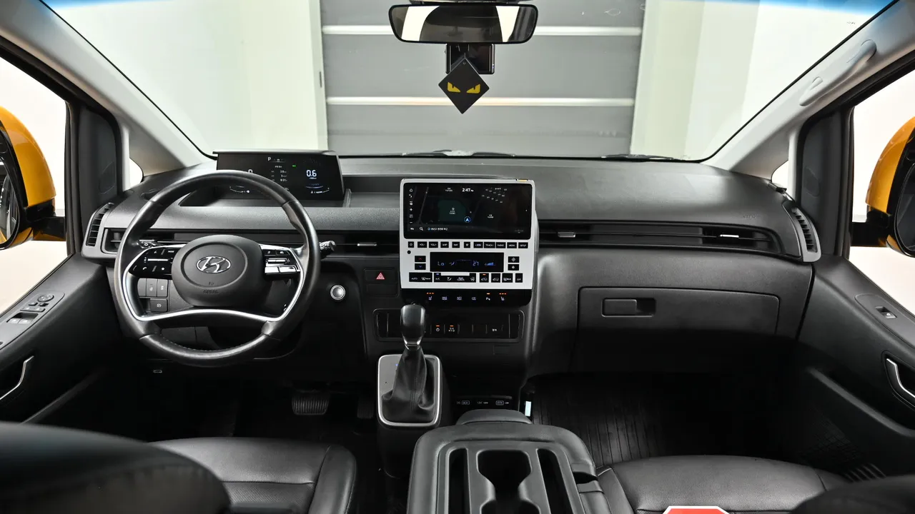 Hyundai Staria — miniaturë 7