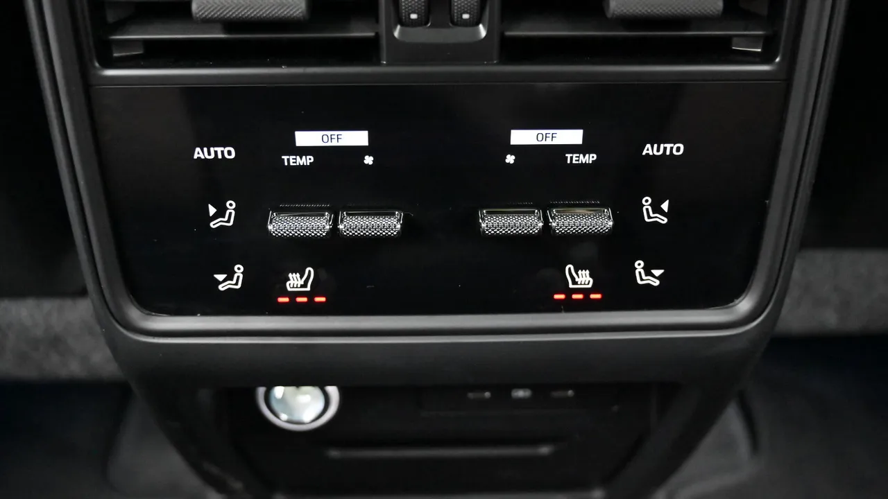 Porsche Cayenne — miniaturë 25