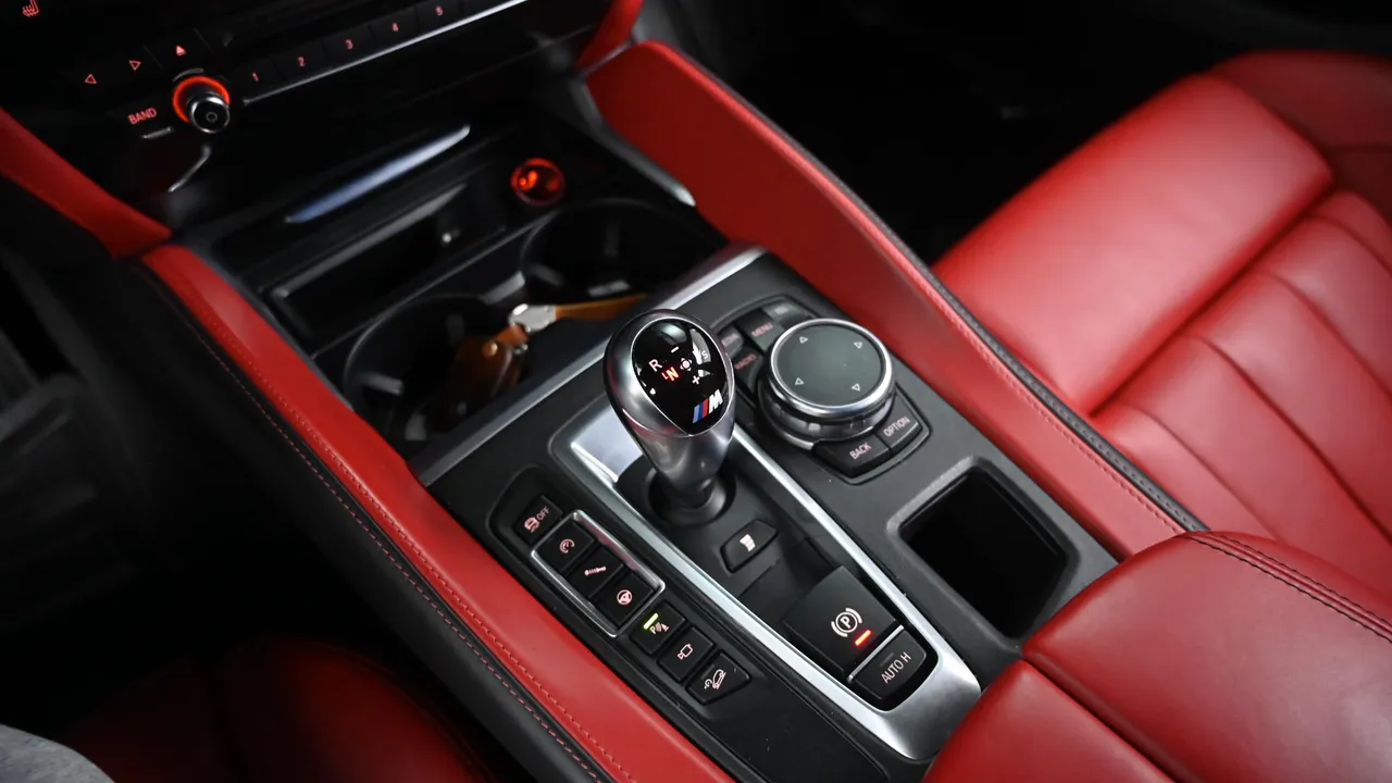 BMW X5M (F15) 4.4