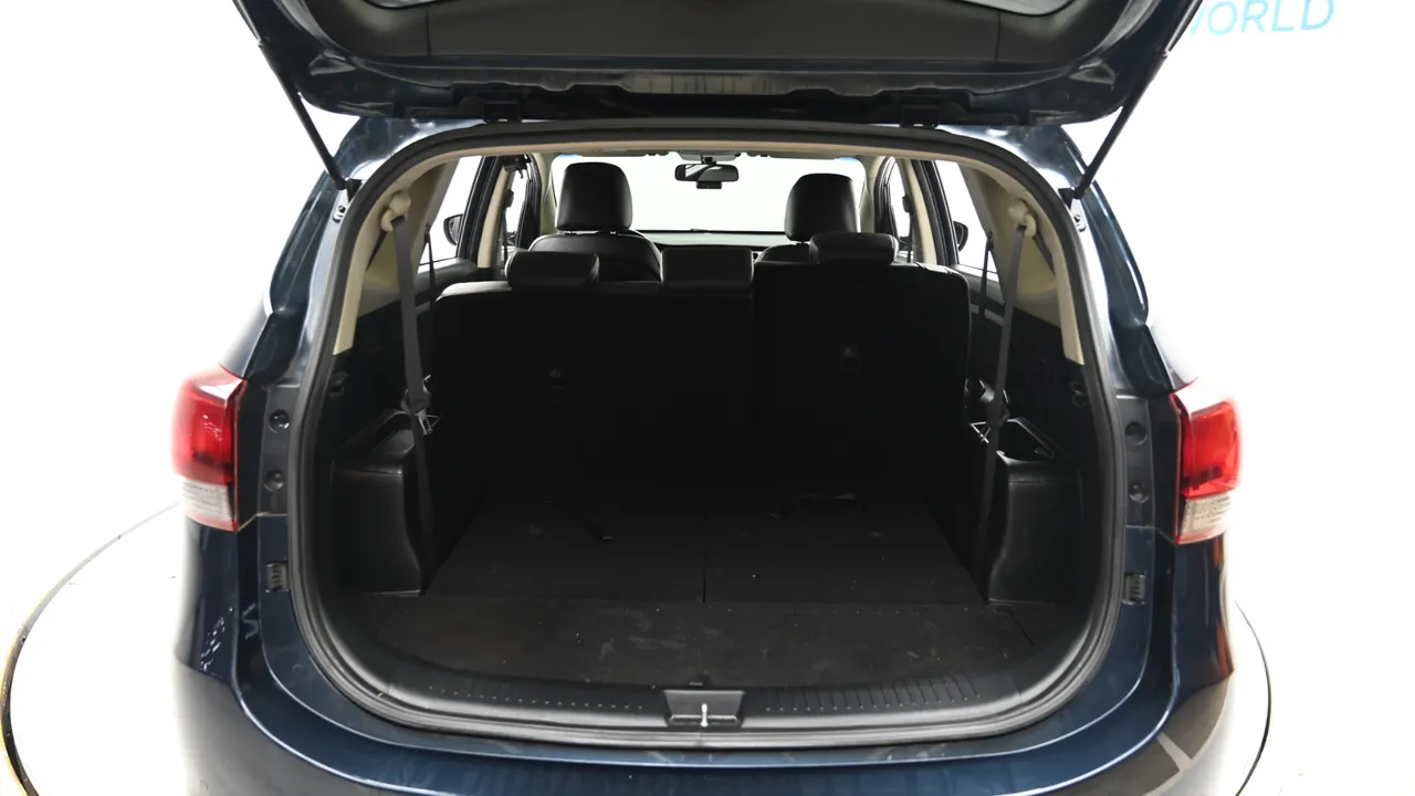 Kia Carens — miniaturë 20