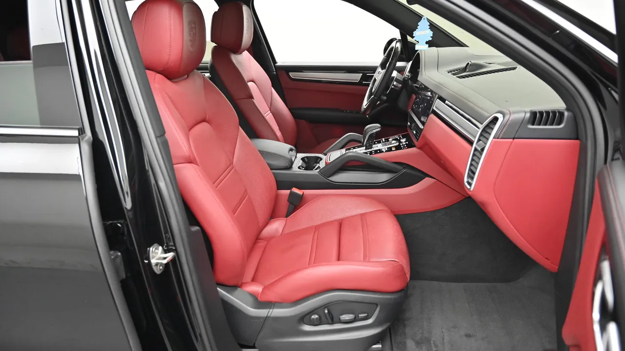 Porsche Cayenne — miniaturë 26