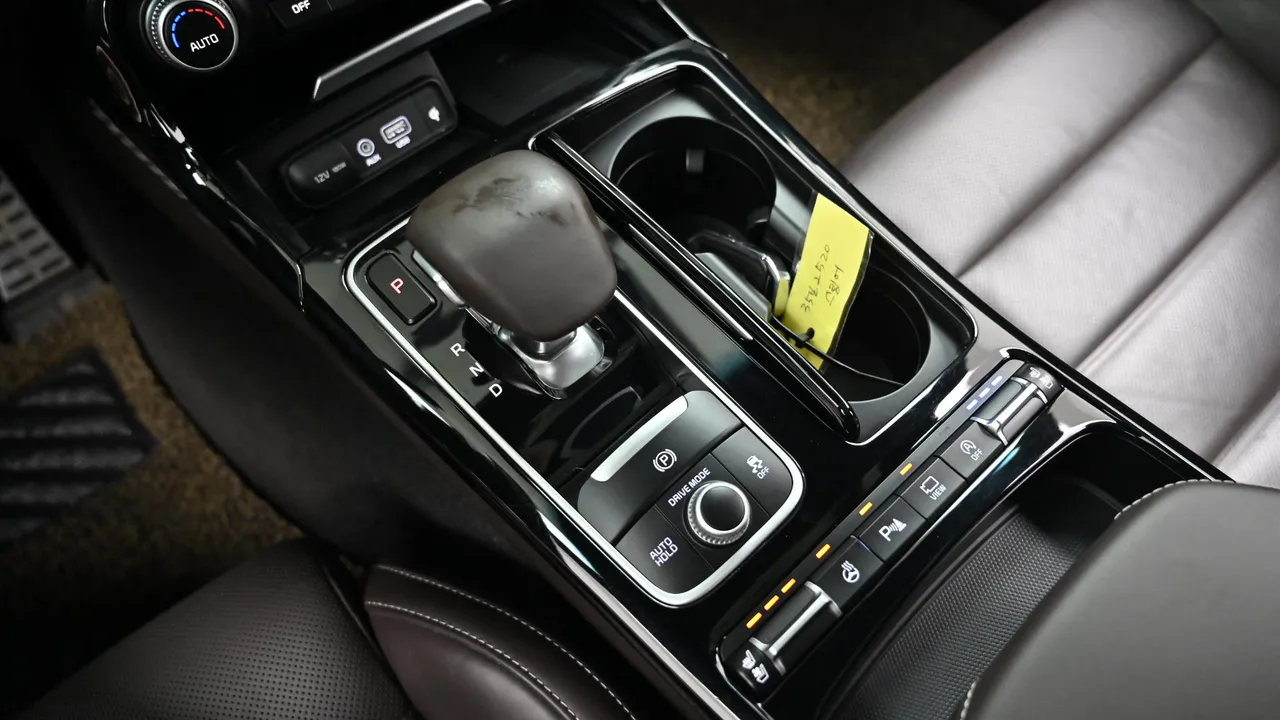 Kia Stinger — miniaturë 9
