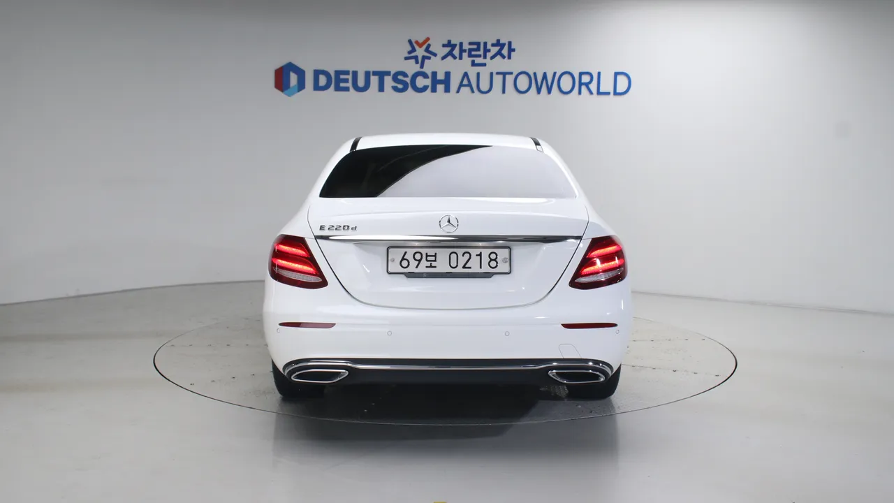 Mercedes-Benz E-klasse — miniaturë 4