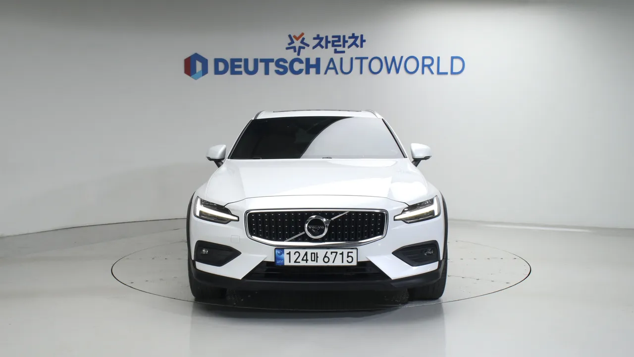 Volvo V60 Cross Country 2nd Generation B5 Pro AWD