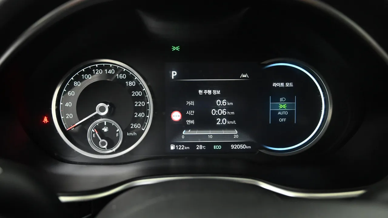 Genesis G80 — miniaturë 8