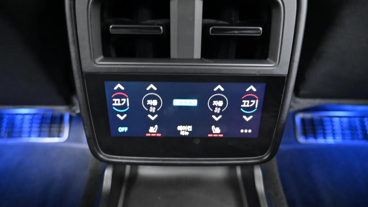 Porsche Taycan — miniaturë 25