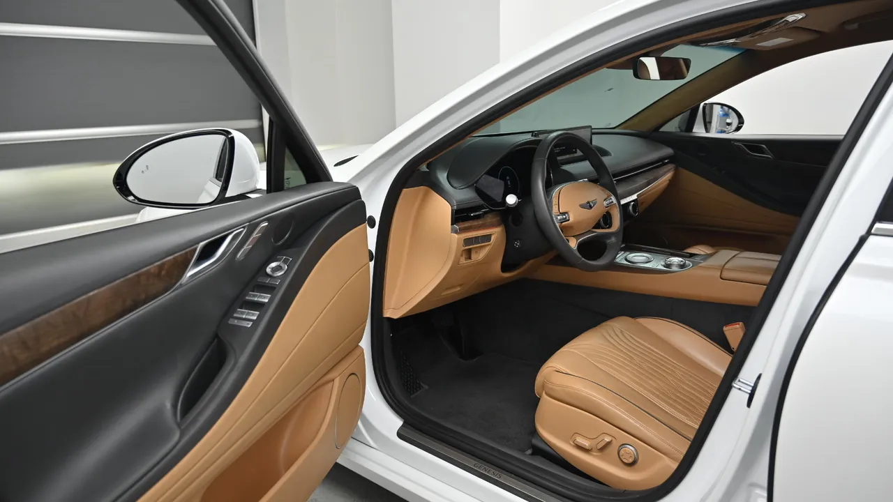 Genesis G80 — miniaturë 11