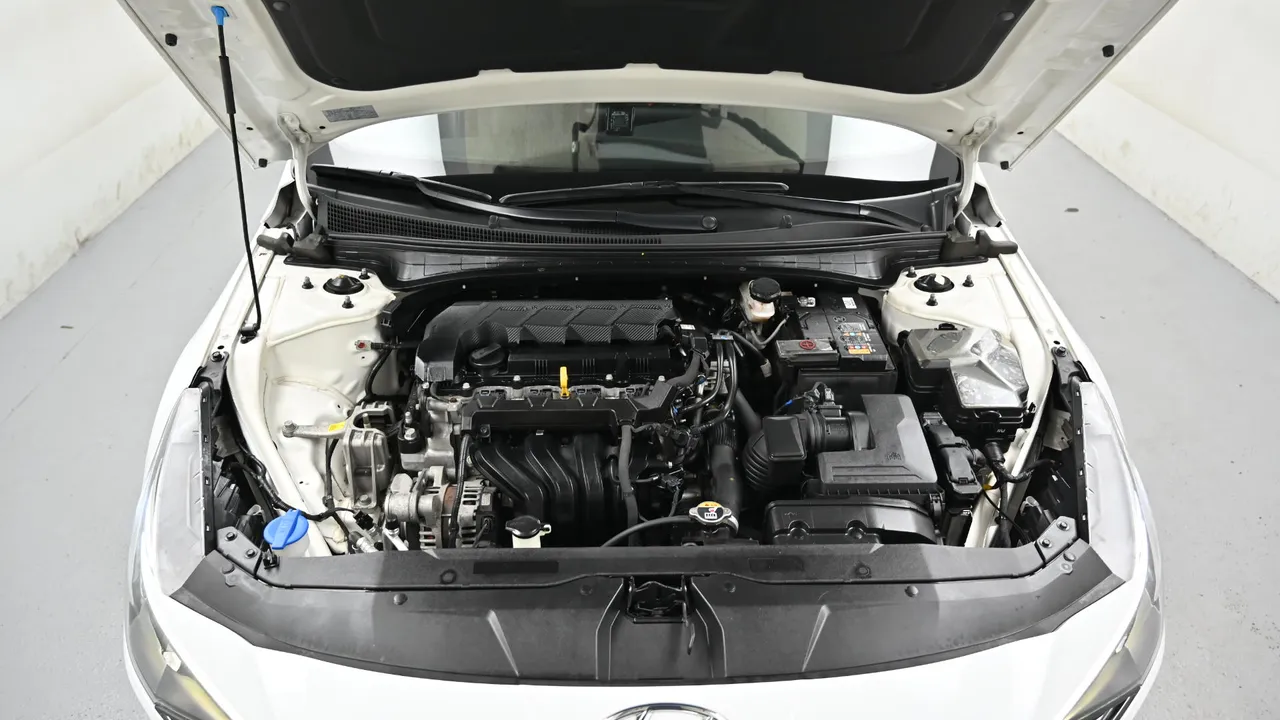 Hyundai Avante — miniaturë 6