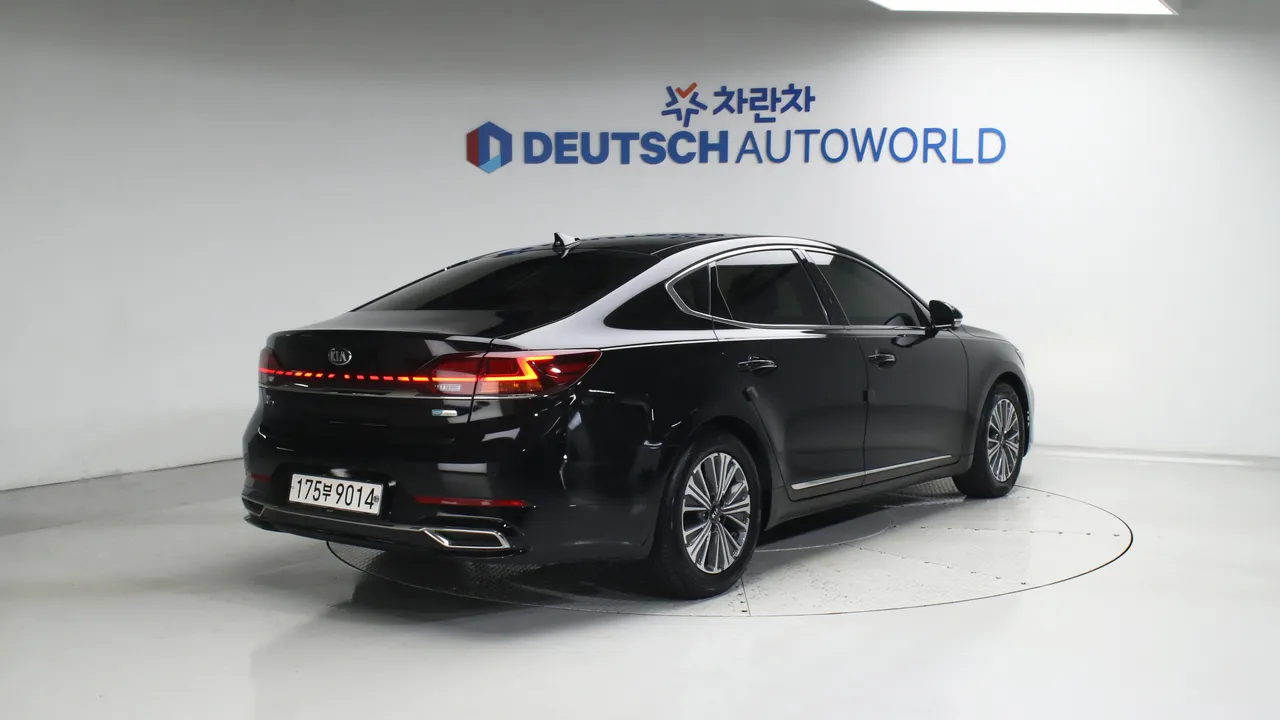 Kia K7 — miniaturë 2