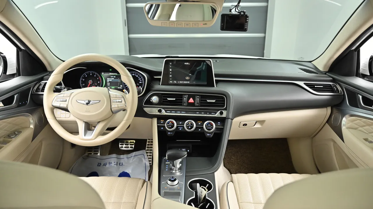 Genesis G70 — miniaturë 7