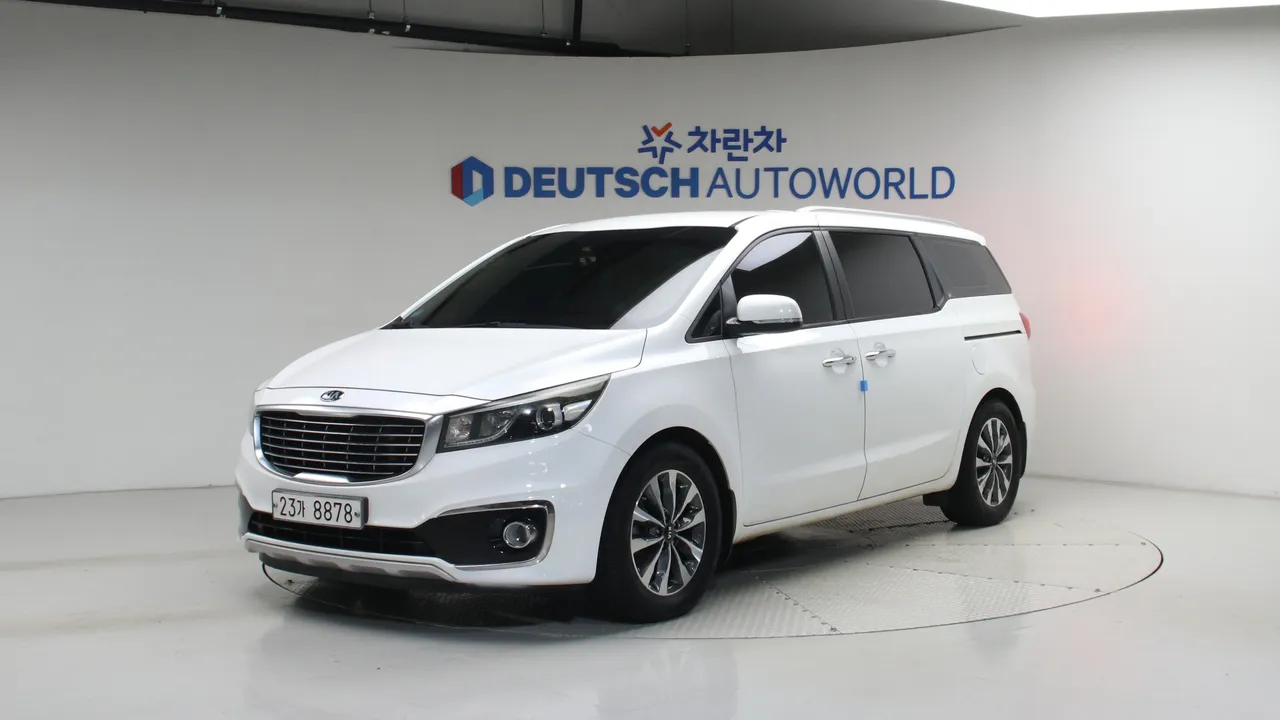 Kia Carnival 9인승 럭셔리 — foto 1
