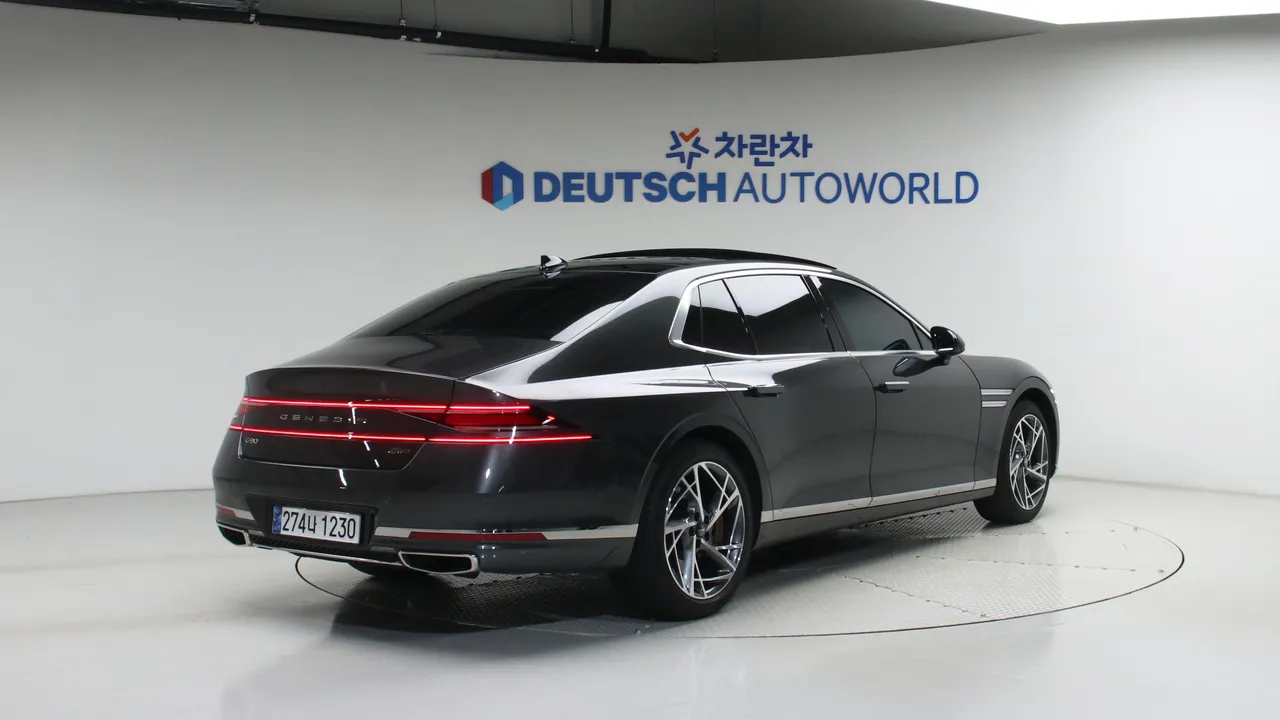 Genesis G90 — miniaturë 2