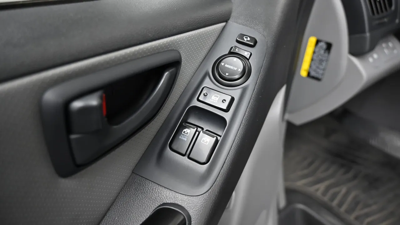 Hyundai Starex — miniaturë 15