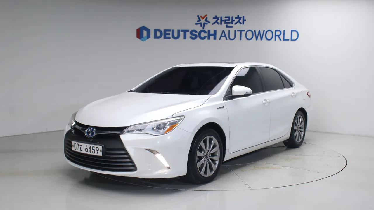 Toyota Camry 하이브리드 XLE — foto 1