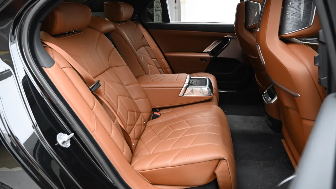BMW 7er — miniaturë 12