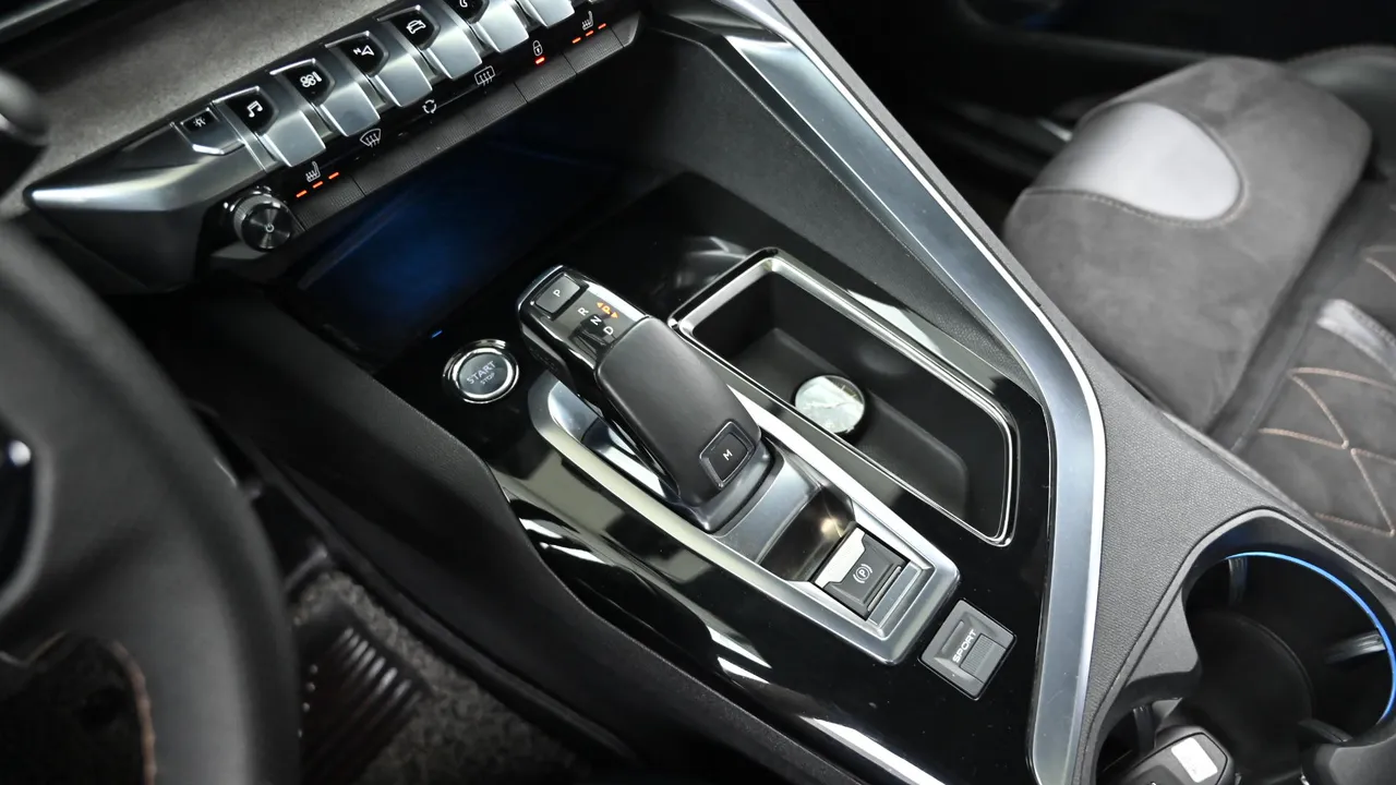 Peugeot 3008 2nd Generation 2.0 BlueHDi GT