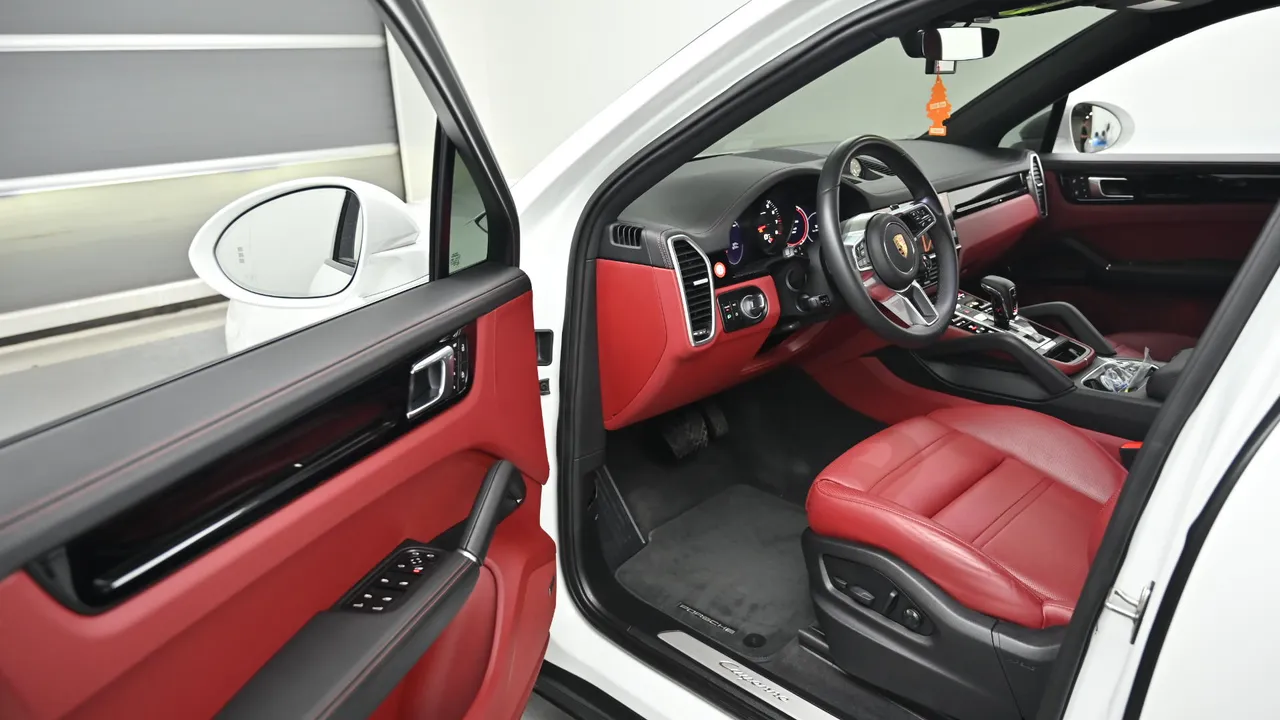 Porsche Cayenne — miniaturë 11