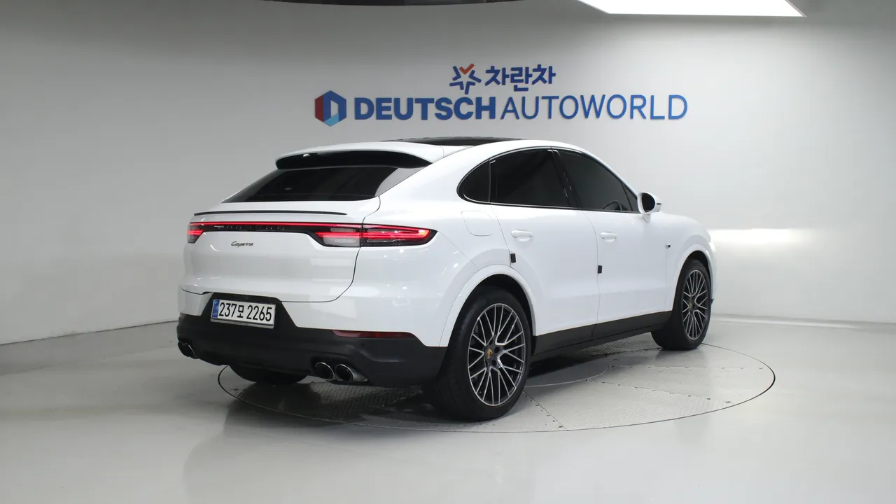 Porsche Cayenne — miniaturë 2
