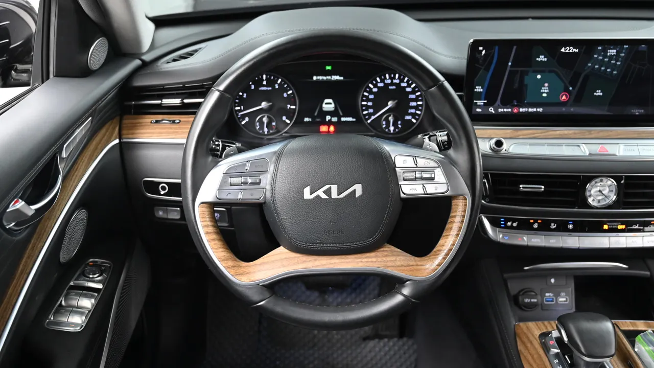 Kia K9 — miniaturë 13