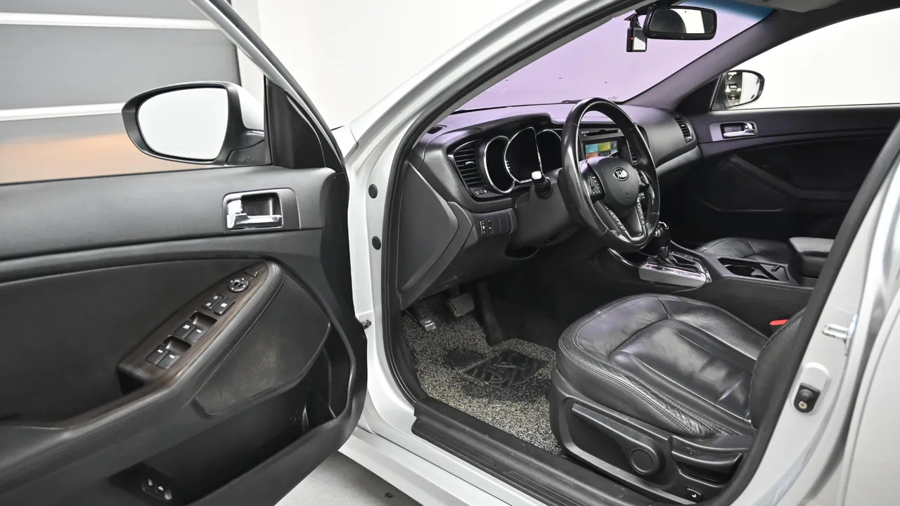 Kia K5 — miniaturë 11