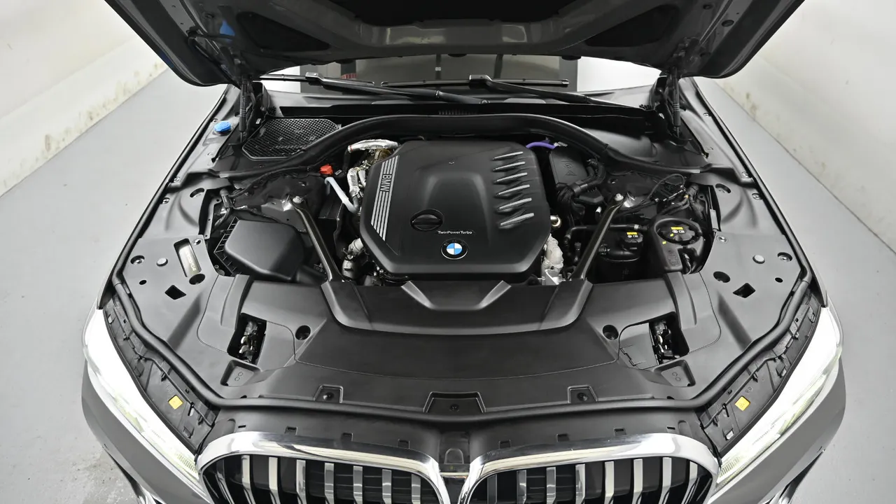 BMW 7er — miniaturë 6