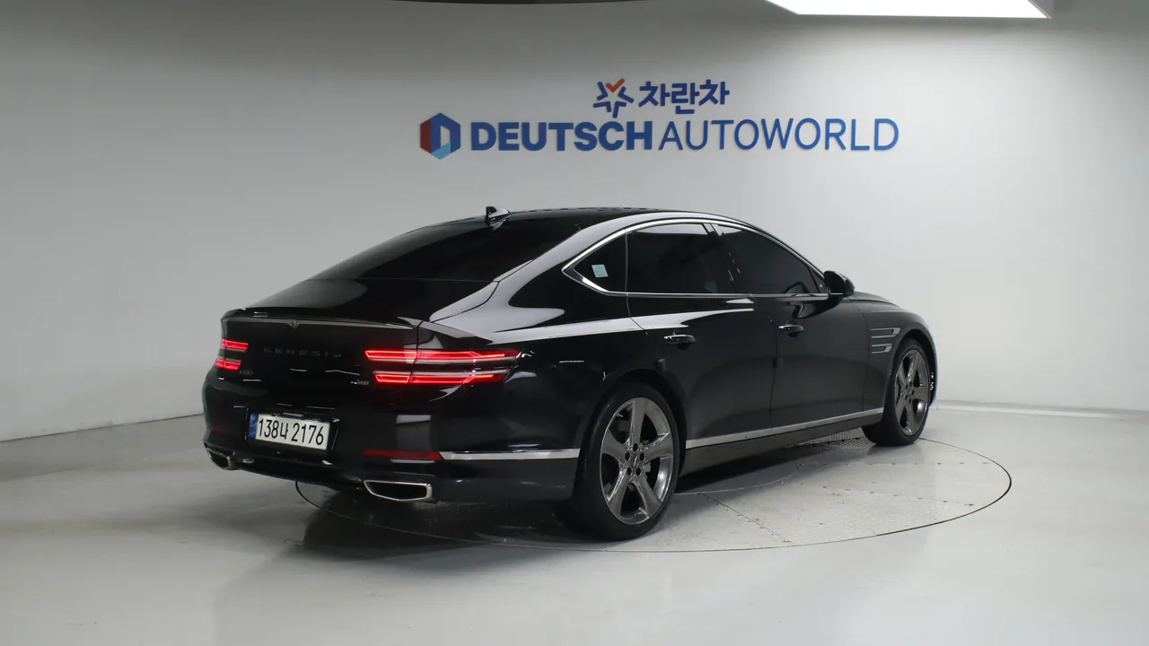 Genesis G80 — miniaturë 2