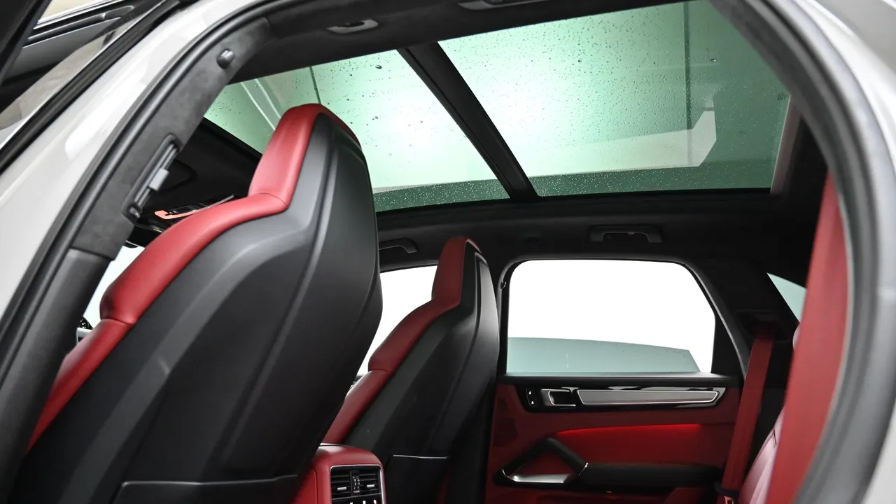Porsche Cayenne — miniaturë 19