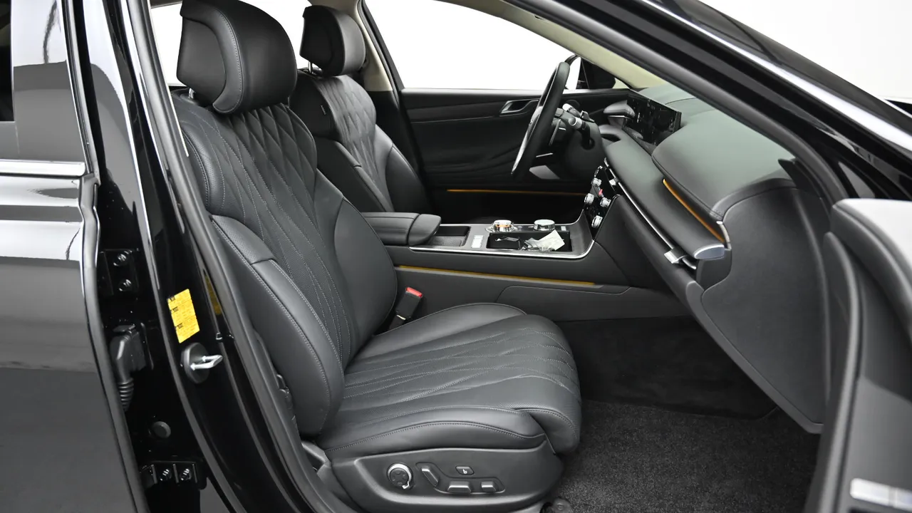 Genesis G80 — miniaturë 10