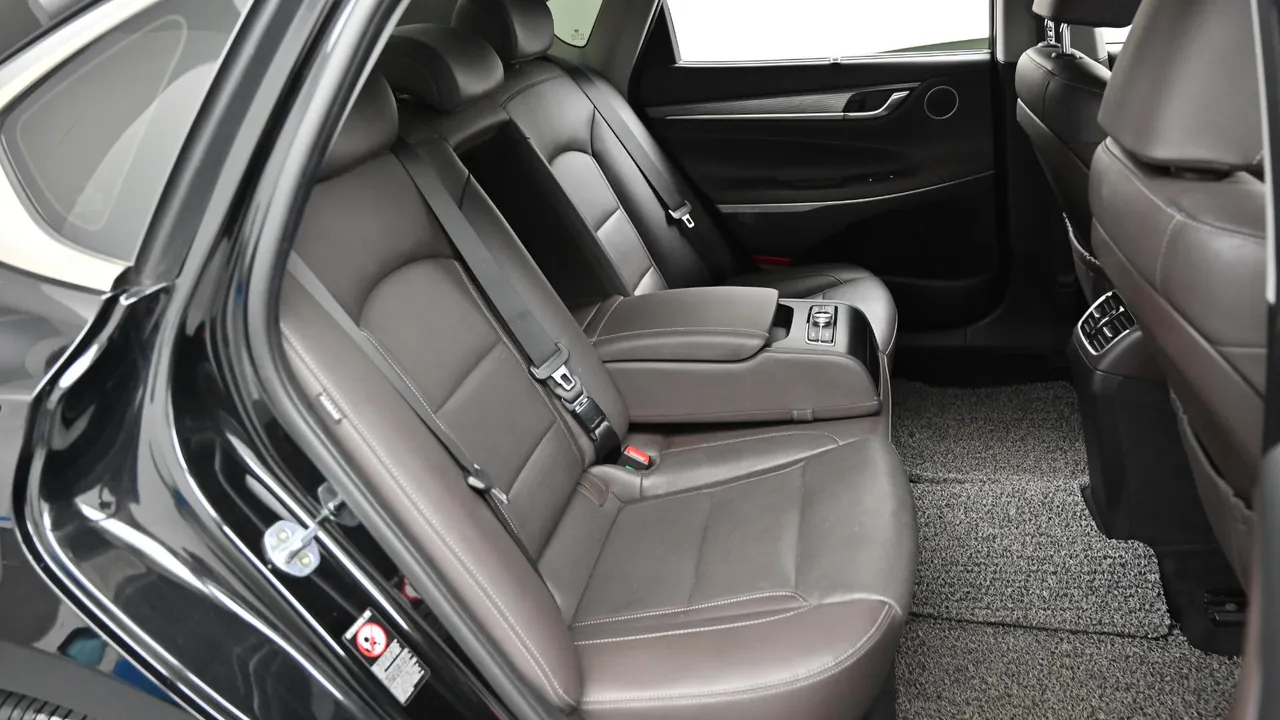 Hyundai Grandeur — miniaturë 12