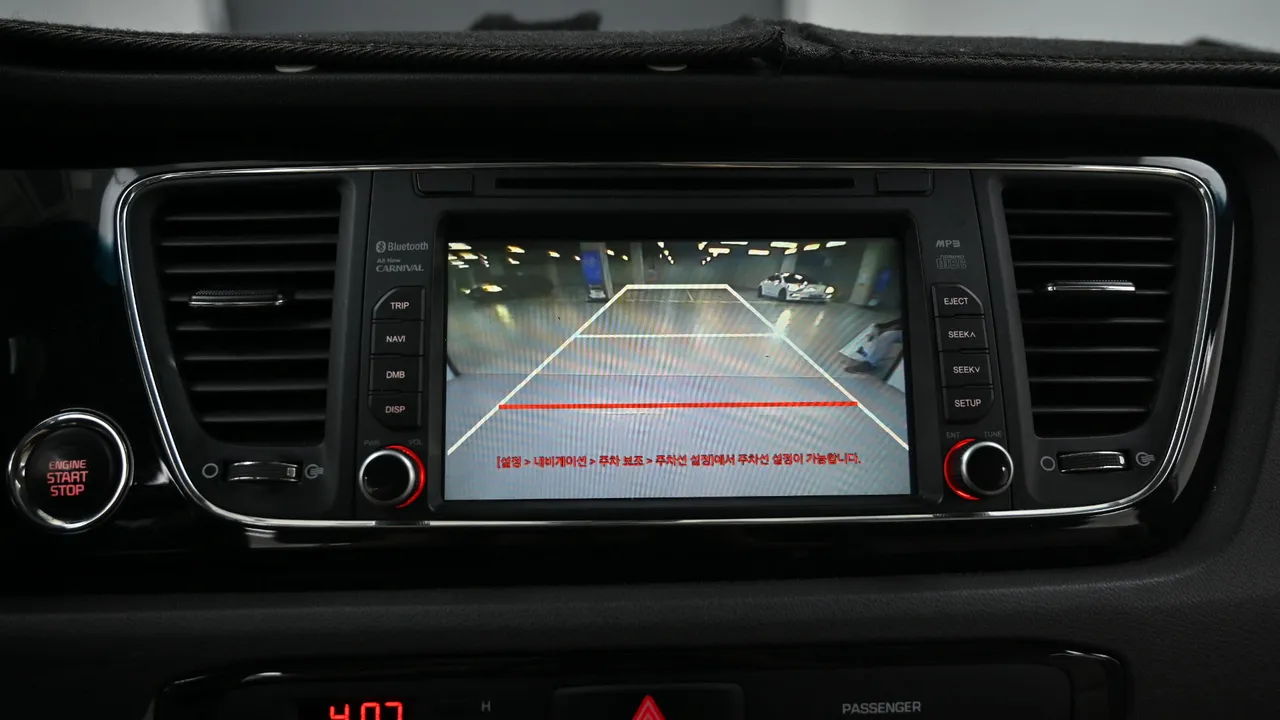 Kia Carnival — miniaturë 33
