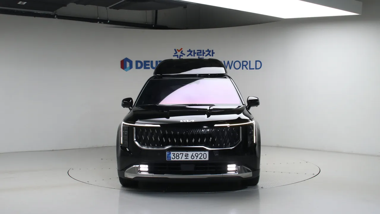 Kia Carnival — miniaturë 3