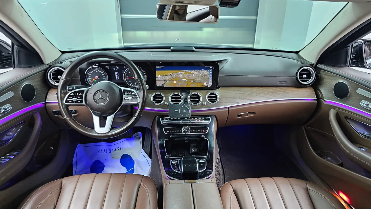 Mercedes-Benz E-klasse — miniaturë 7