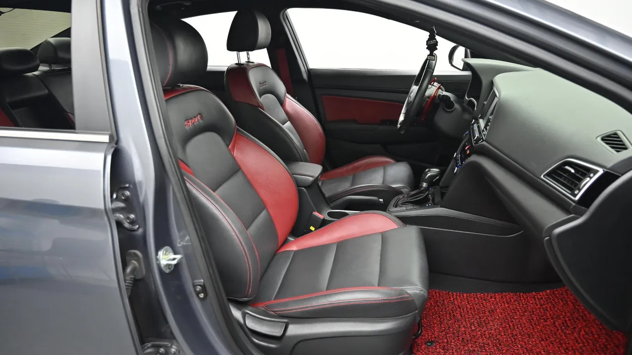 Hyundai Avante — miniaturë 10