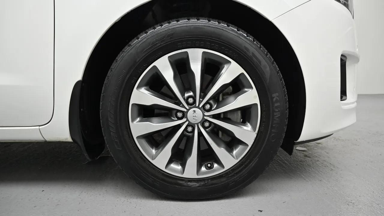 Kia Carnival — miniaturë 5