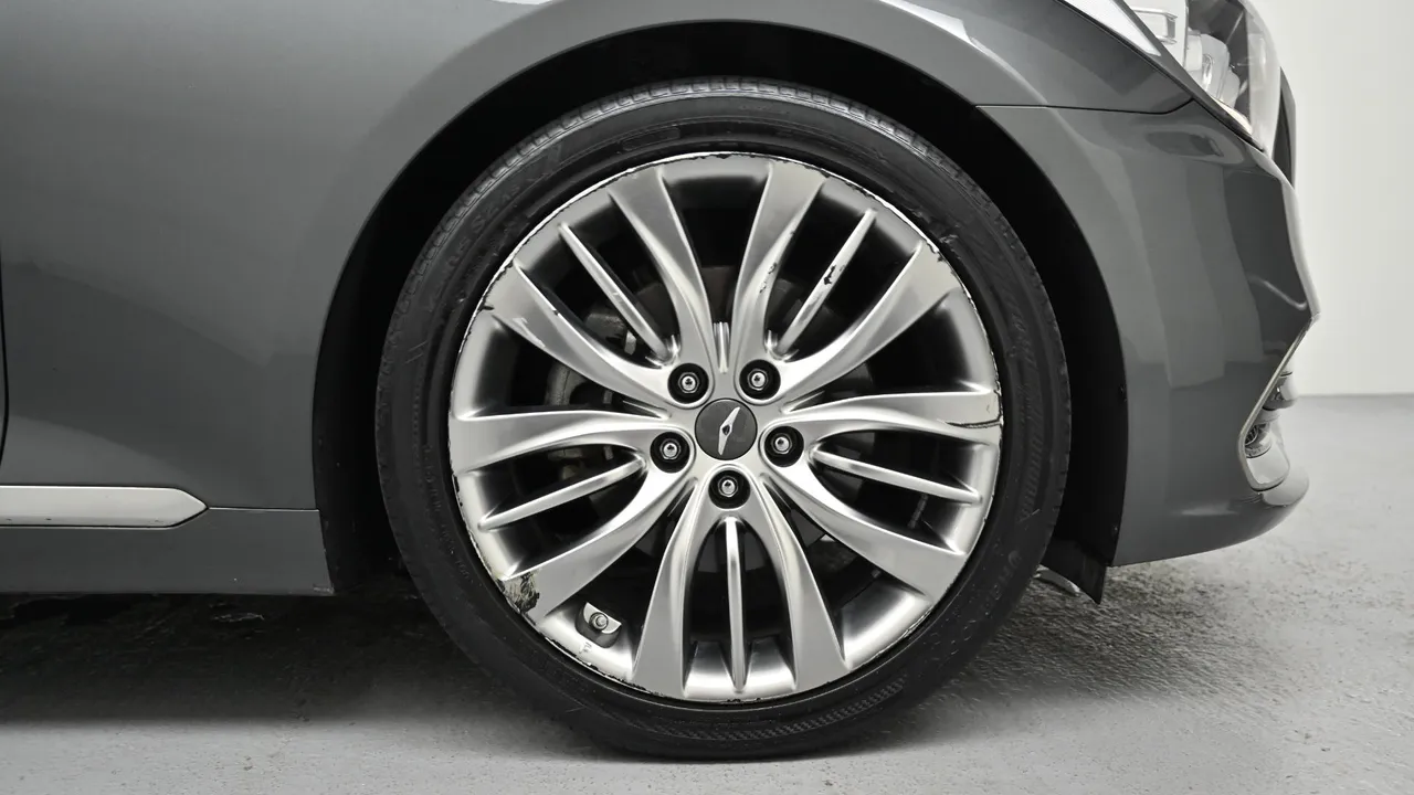 Genesis G80 — miniaturë 5