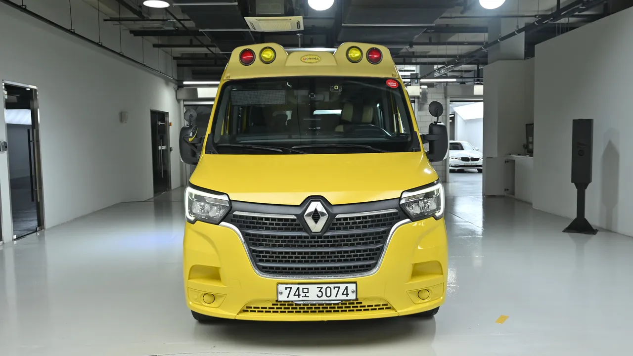 Renault Korea (Samsung) Master Child Protection Car