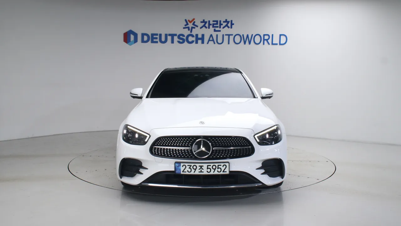 Mercedes-Benz E-klasse — miniaturë 3