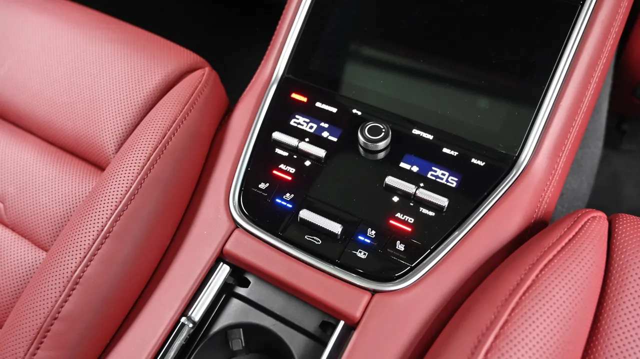 Porsche Panamera — miniaturë 25