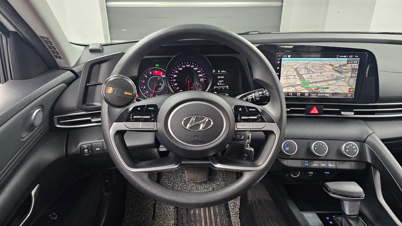 Hyundai Avante — miniaturë 13