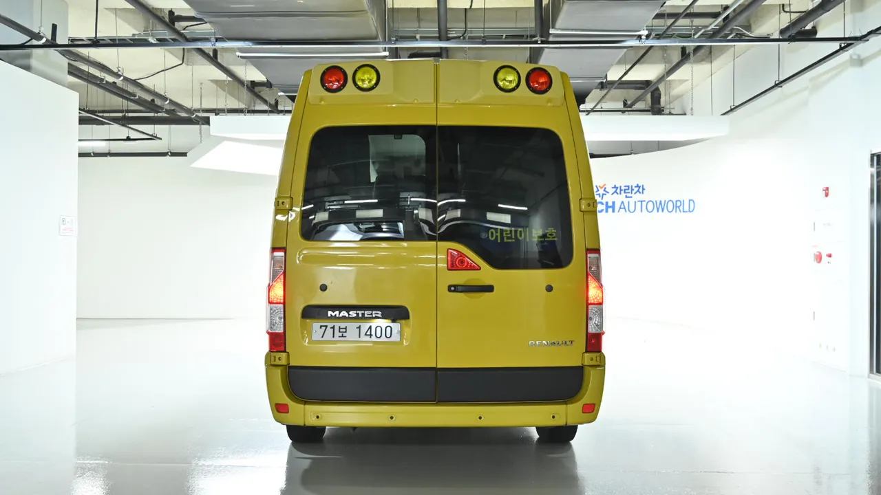 Renault Korea (Samsung) Master Child Protection Car