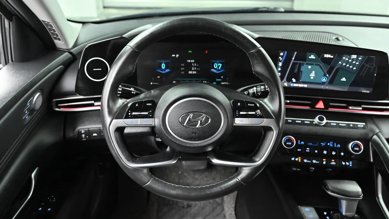 Hyundai Avante — miniaturë 13